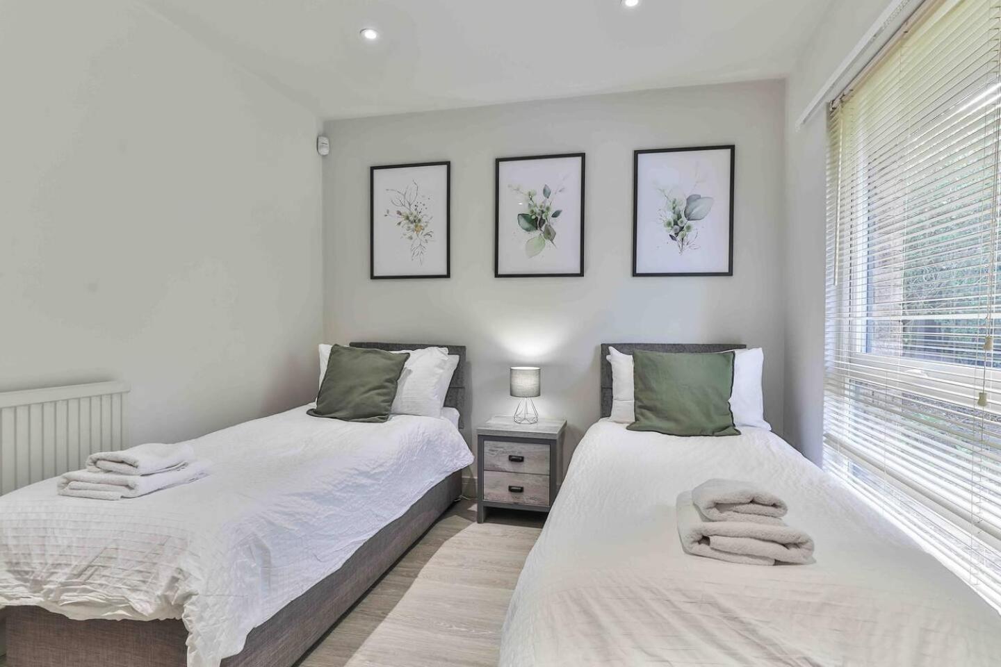 שפילד 3 Bedroom Bungalow Close To Peak District With Garden מראה חיצוני תמונה